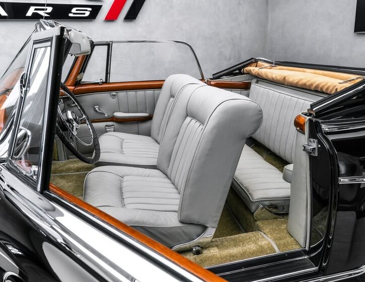 Mercedes-Benz 220 Kabriolet 2,2 l 78 kw