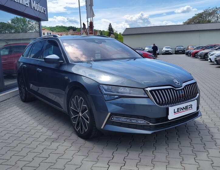 Škoda Superb Kombi 2,0 l 147 kw