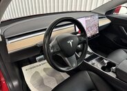 Tesla Model 3 Liftback 0,0 324 kw
