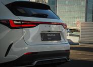 Lexus NX 450h plus 17