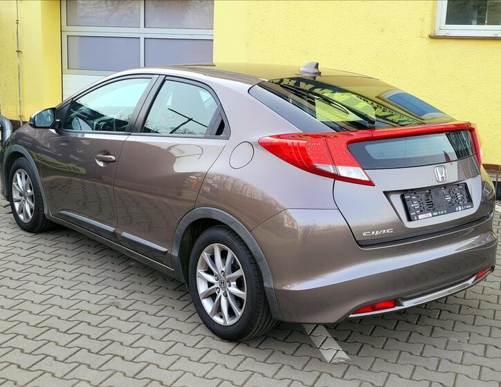 Honda Civic Hatchback 1,8 l 104 kw