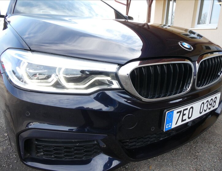 BMW Řada 5 Kombi 3,0 l 235 kw