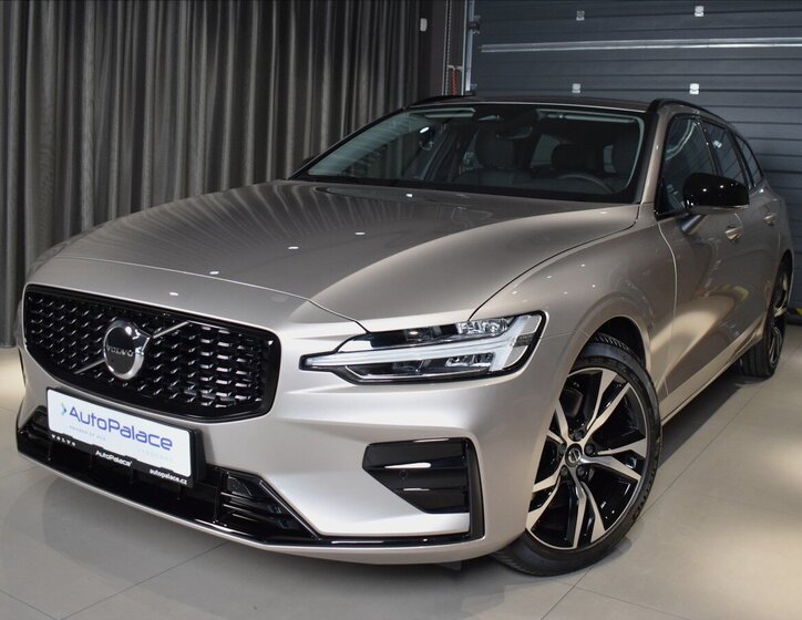 Volvo V60 Kombi 2,0 l 145 kw