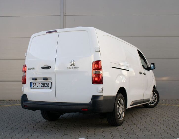 Peugeot Expert 5