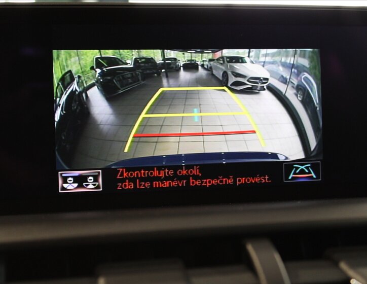 Lexus NX 300h SUV 2,5 l 145 kw