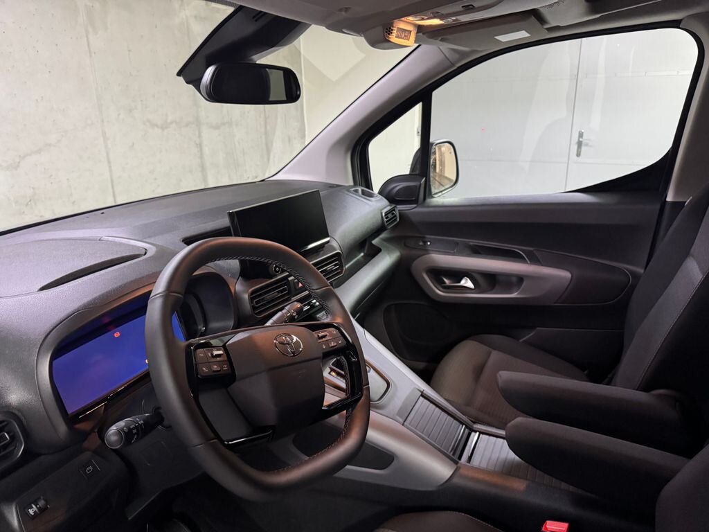 Toyota ProAce City Verso MPV 1,5 l 96 kw