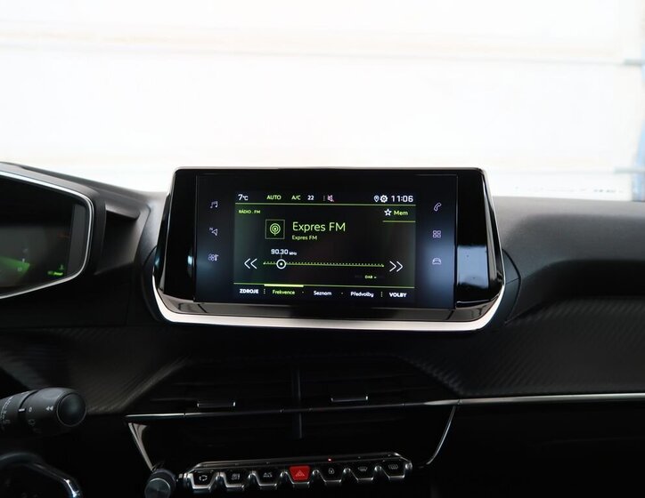 Peugeot 2008 SUV 1,2 l 74 kw