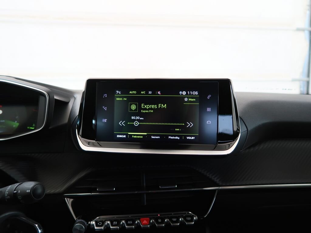 Peugeot 2008 SUV 1,2 l 74 kw