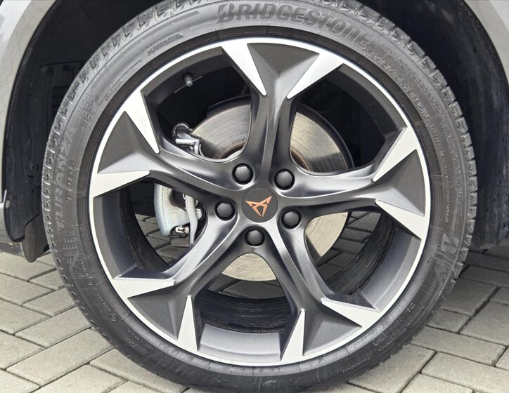 Cupra Formentor SUV / Terénní 1,5 l 110 kw