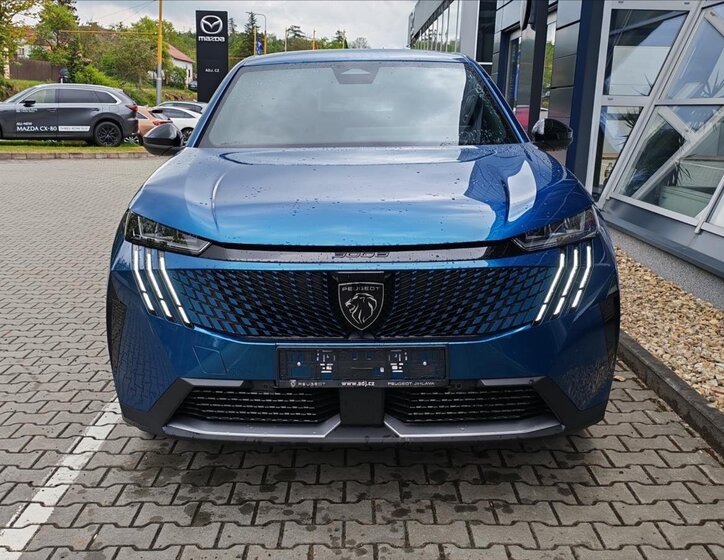 Peugeot 3008 SUV / Terénní 1,2 l 107 kw