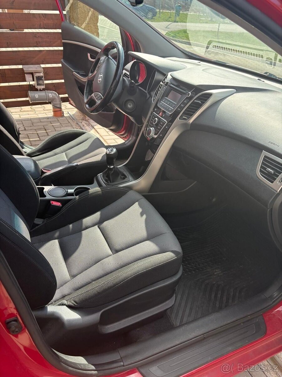 Hyundai i30 Kombi 0,0 73 kw