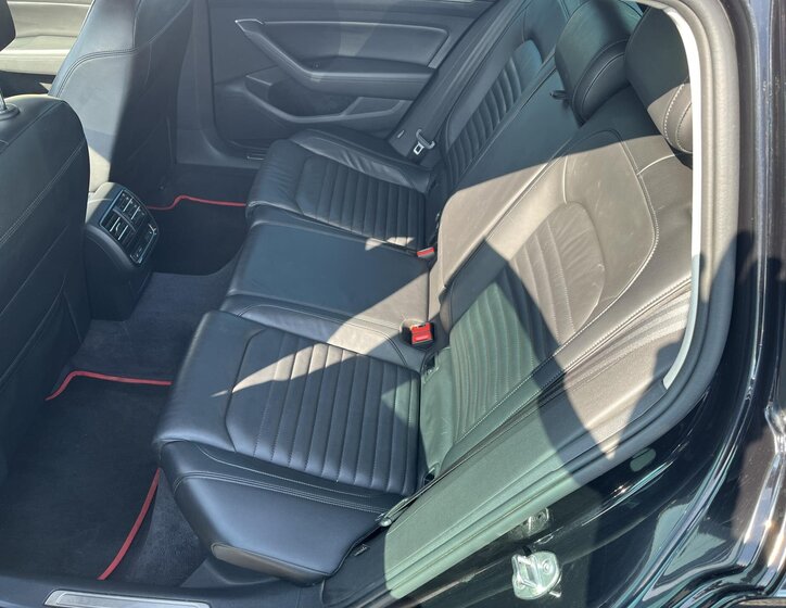 Volkswagen Passat Kombi 2,0 l 176 kw