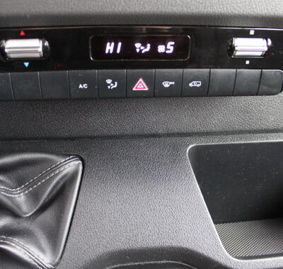 Mercedes-Benz Sprinter 19