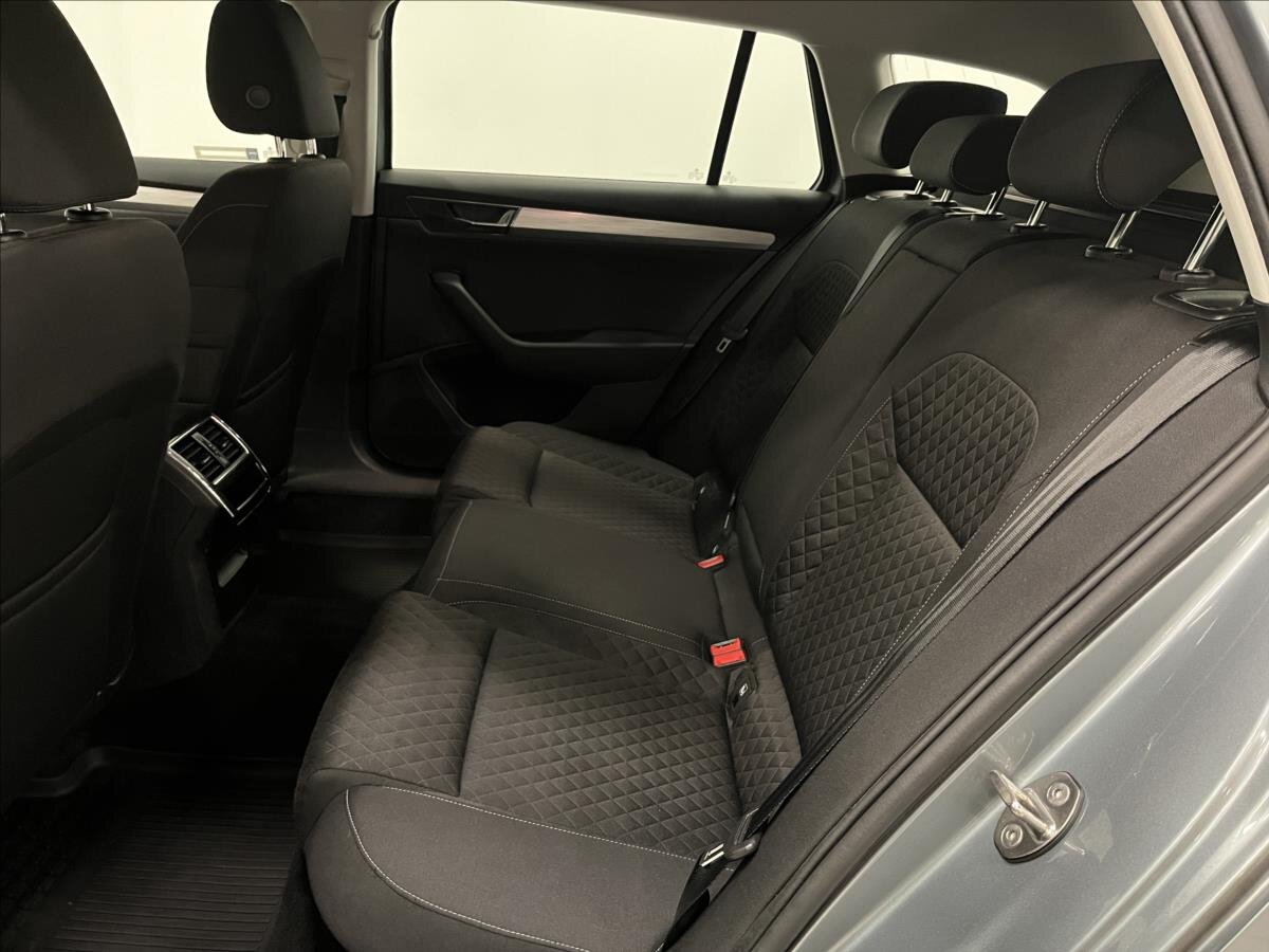 Škoda Superb Kombi 1,5 l 110 kw