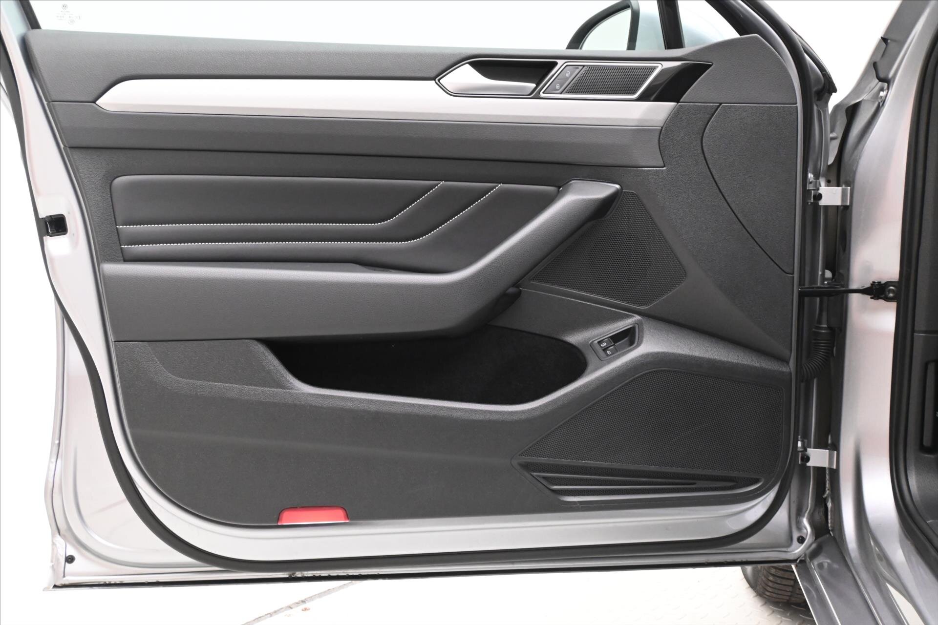 Volkswagen Passat Sedan / Limuzína 1,4 l 115 kw