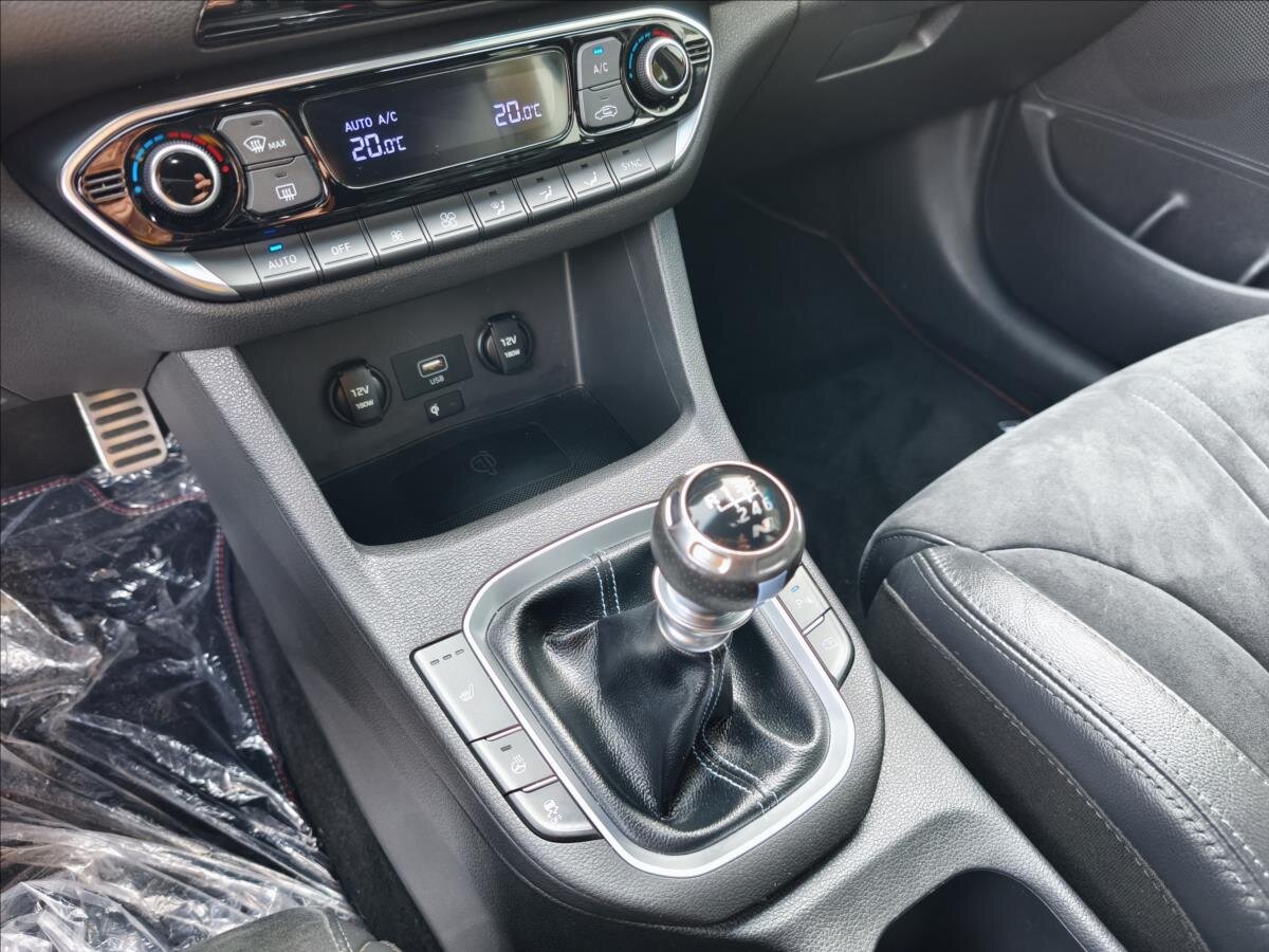 Hyundai i30 Hatchback 2,0 l 206 kw