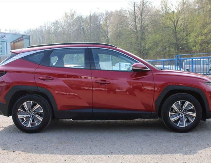 Hyundai Tucson SUV / Terénní 1,6 l 110 kw