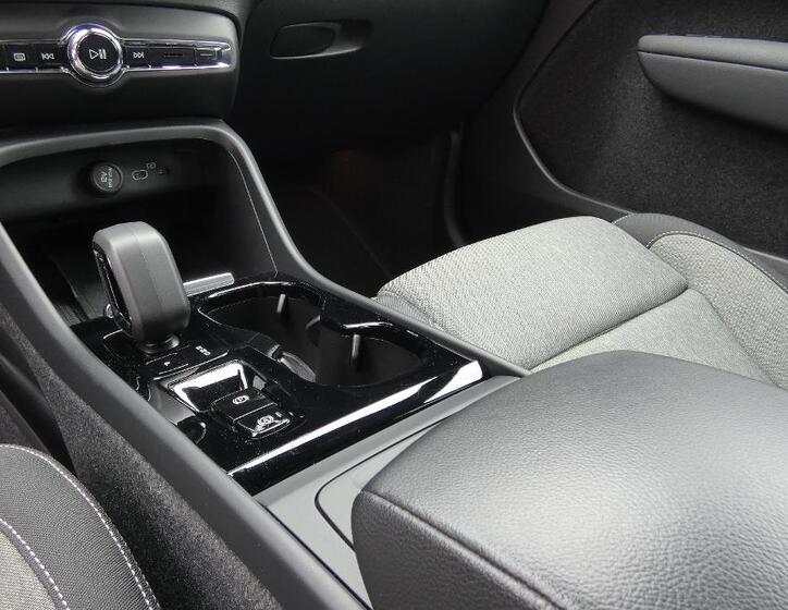 Volvo XC40 6