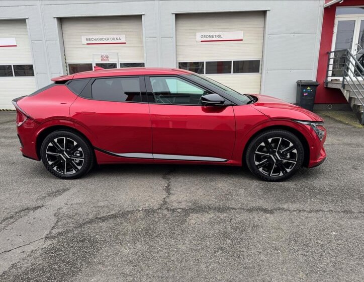 KIA EV6 SUV / Terénní 0,0 168 kw