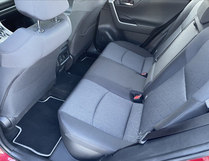 Toyota RAV4 Kombi 2,5 l 163 kw