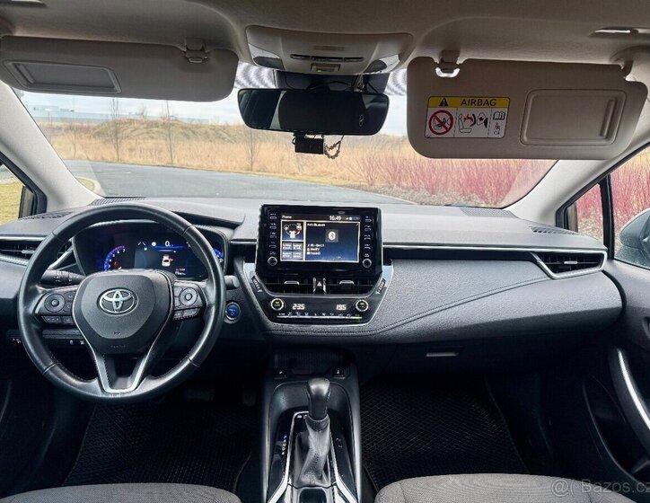 Toyota Corolla Sedan / Limuzína 0,0 72 kw