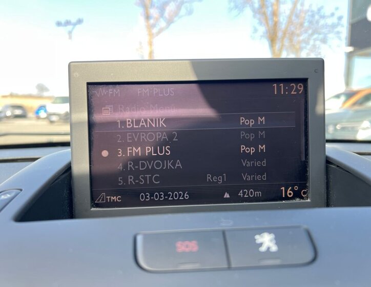 Peugeot 3008 MPV 2,0 l 120 kw