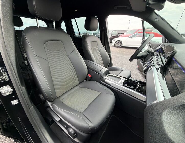 Mercedes-Benz GLB SUV / Terénní 2,0 l 110 kw