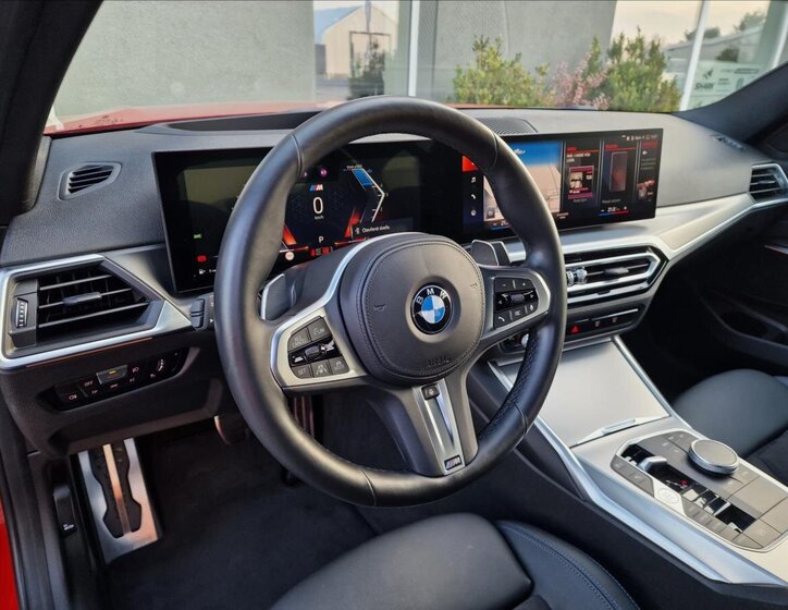 BMW Řada 3 Sedan / Limuzína 2,0 l 140 kw