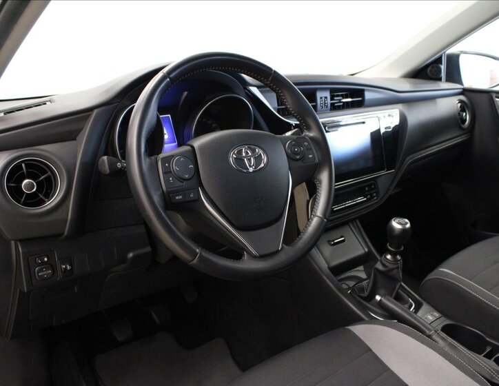 Toyota Auris Hatchback 1,2 l 85 kw