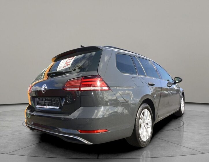 Volkswagen Golf Kombi 2,0 l 110 kw