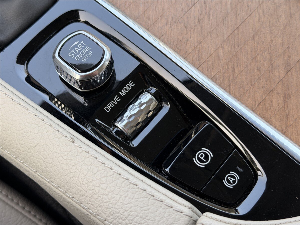 Volvo V90 Kombi 2,0 l 110 kw