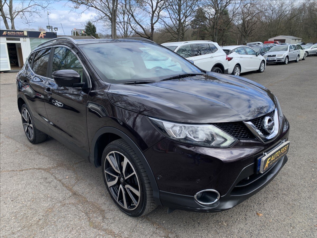 Nissan Qashqai SUV / Terénní 1,6 l 96 kw
