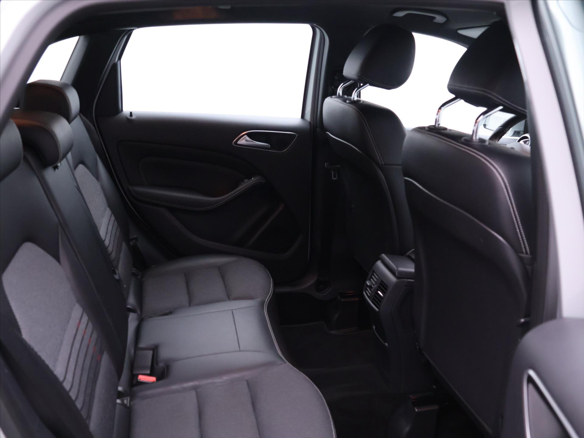 Mercedes-Benz Třídy B MPV 1,5 l 80 kw