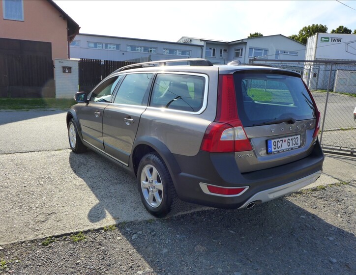 Volvo XC70 8