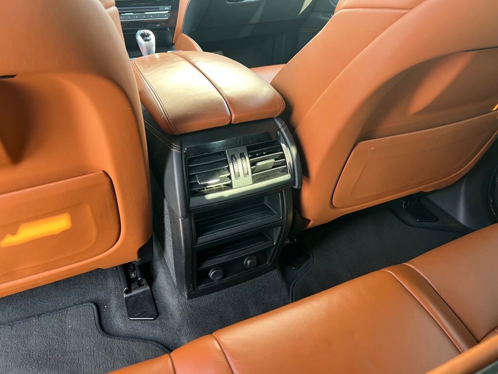 BMW X6 SUV / Terénní 4,4 l 512 kw