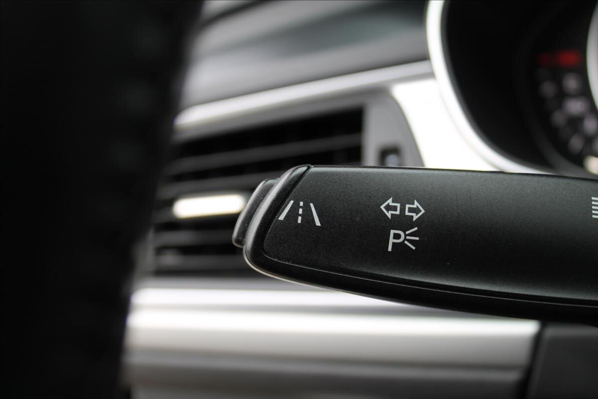 Audi A6 Kombi 3,0 l 180 kw