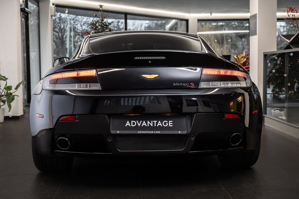 Aston Martin Vantage