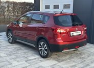 Suzuki S-Cross 8