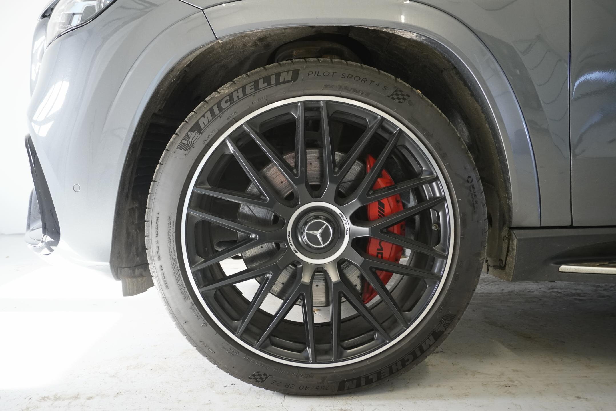 Mercedes-Benz GLS SUV / Terénní 4,0 l 450 kw