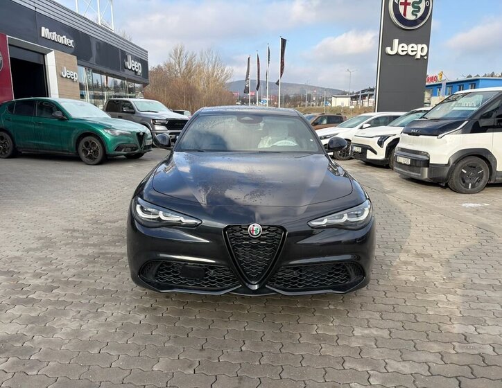 Alfa Romeo Giulia Sedan 2,0 l 206 kw
