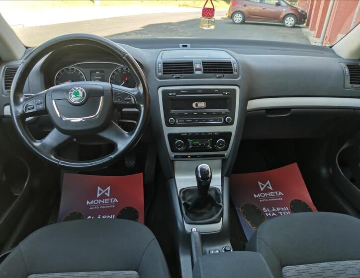 Škoda Octavia 12