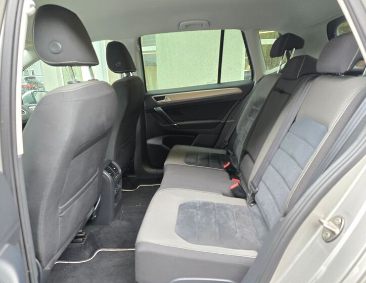 Volkswagen Golf Sportsvan 23