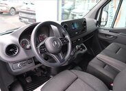 Mercedes-Benz Sprinter 9