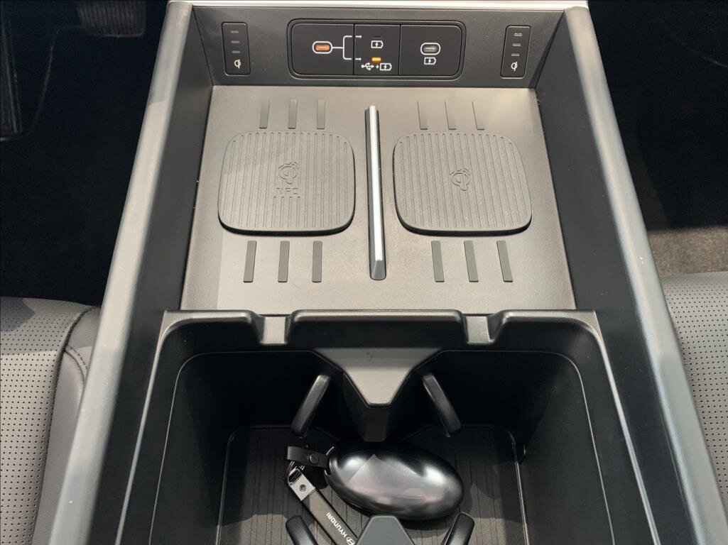 Hyundai Santa Fe SUV / Terénní 1,6 l 117 kw