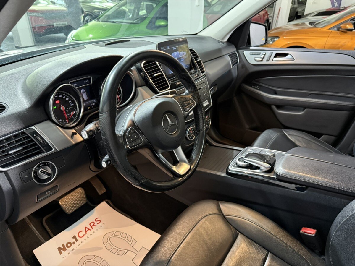 Mercedes-Benz GLE SUV / Terénní 4,7 l 335 kw
