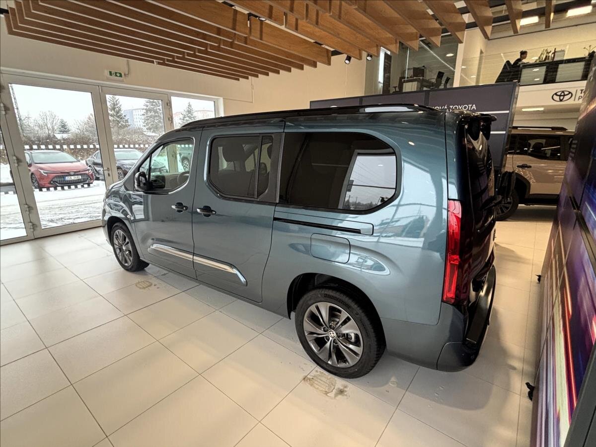 Toyota ProAce City Verso MPV 1,5 l 96 kw