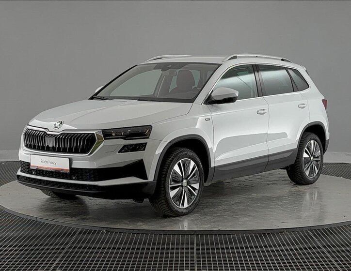 Škoda Karoq SUV / Terénní 1,5 l 110 kw