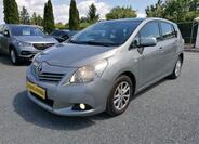 Toyota Verso 2