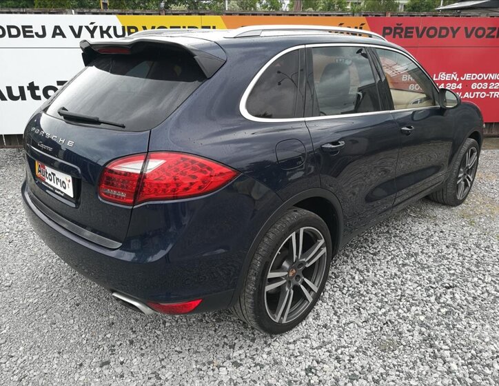 Porsche Cayenne Kombi 3,0 l 180 kw