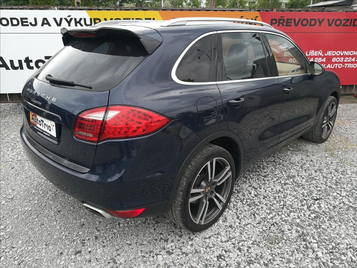 Porsche Cayenne Kombi 3,0 l 180 kw